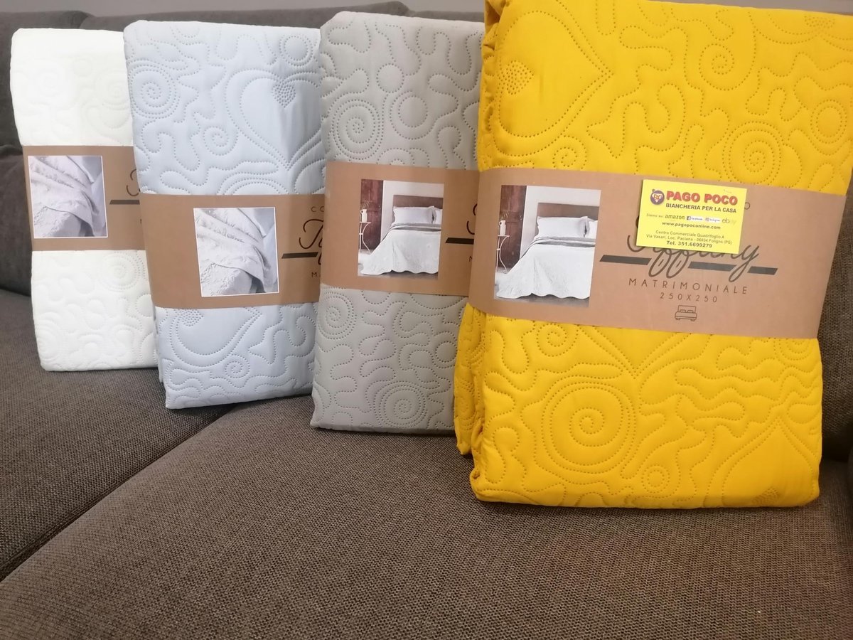 Omgoods - Novita Bedspread - Effen Kleur 260 x 260 cm - Perfect voor Lente en Zomer