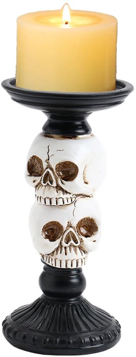 Halloween Decoratie Accessoires - Schedel Kandelaar met 2 Skelet Figuren 18x9x9cm - Gothic Kaarsenhouder van Kunsthars - Spooky Tafeldecoratie voor Halloween Feest, Woonkamer en Herfstdecoratie (Kaars Niet Inbegrepen)
