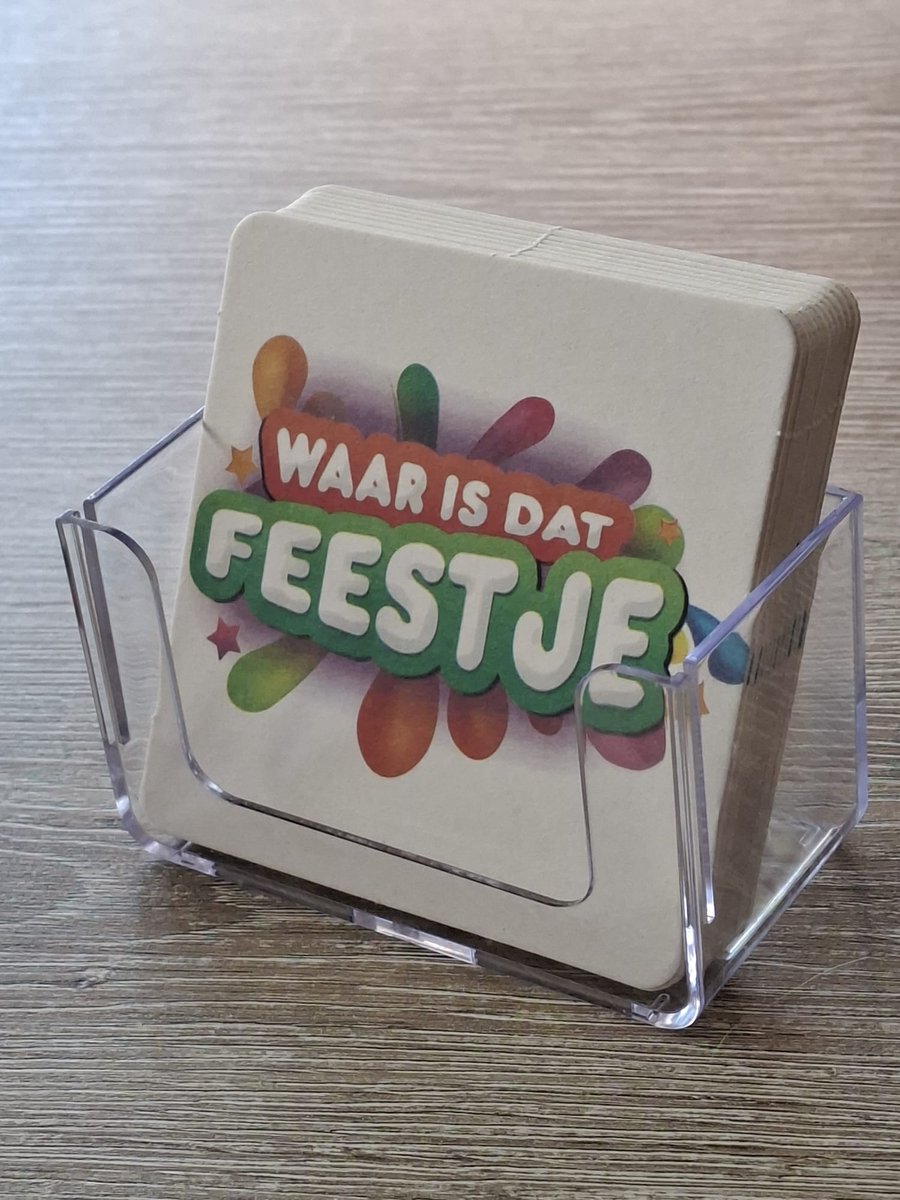 Bierviltjes houder plexiglas vierkant. Incl. 30 "WAAR IS DAT FEESTJE "viltjes.
