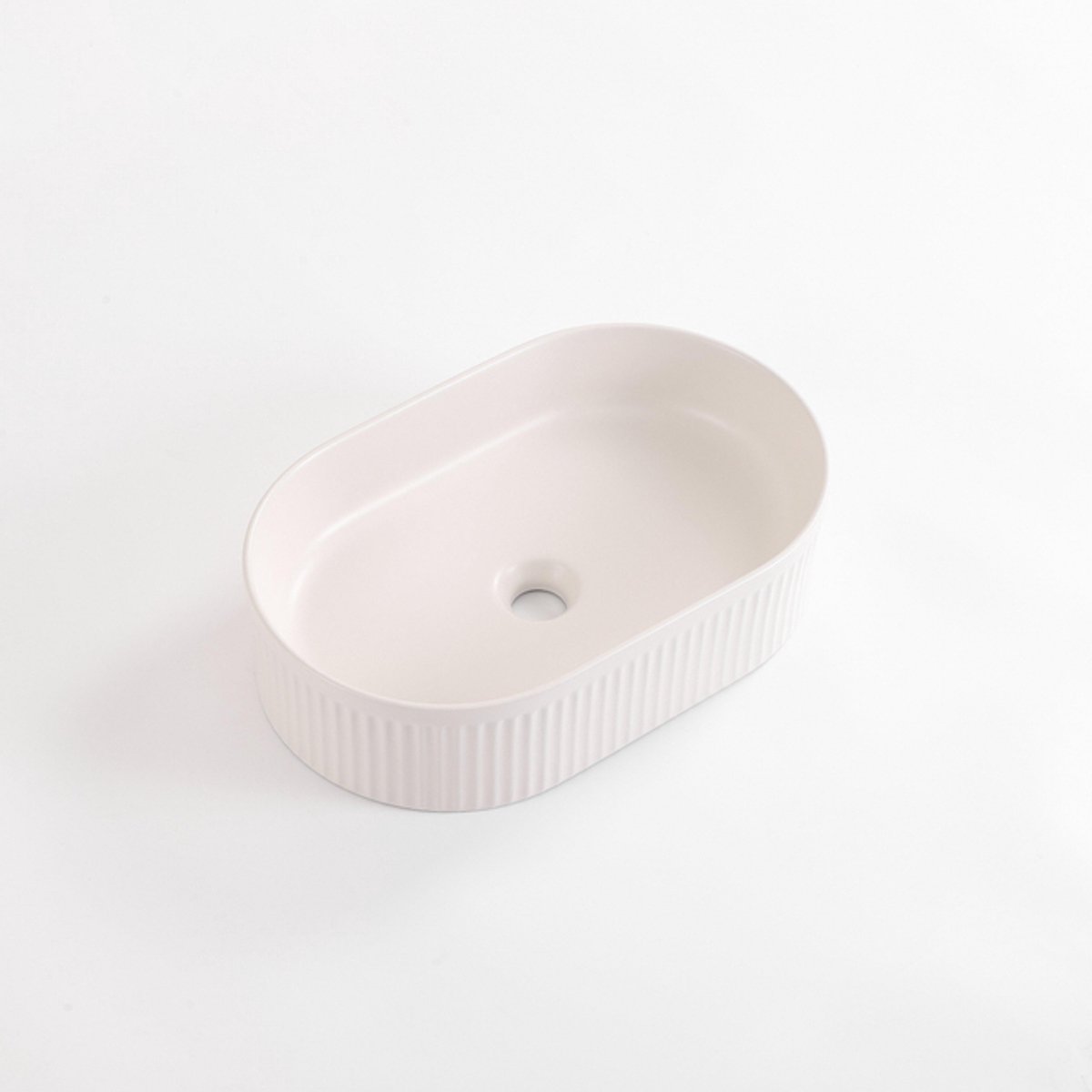 QeramiQ Arto waskom - 49.5x31.5x13cm - geribbeld - ovaal - keramiek - linnen