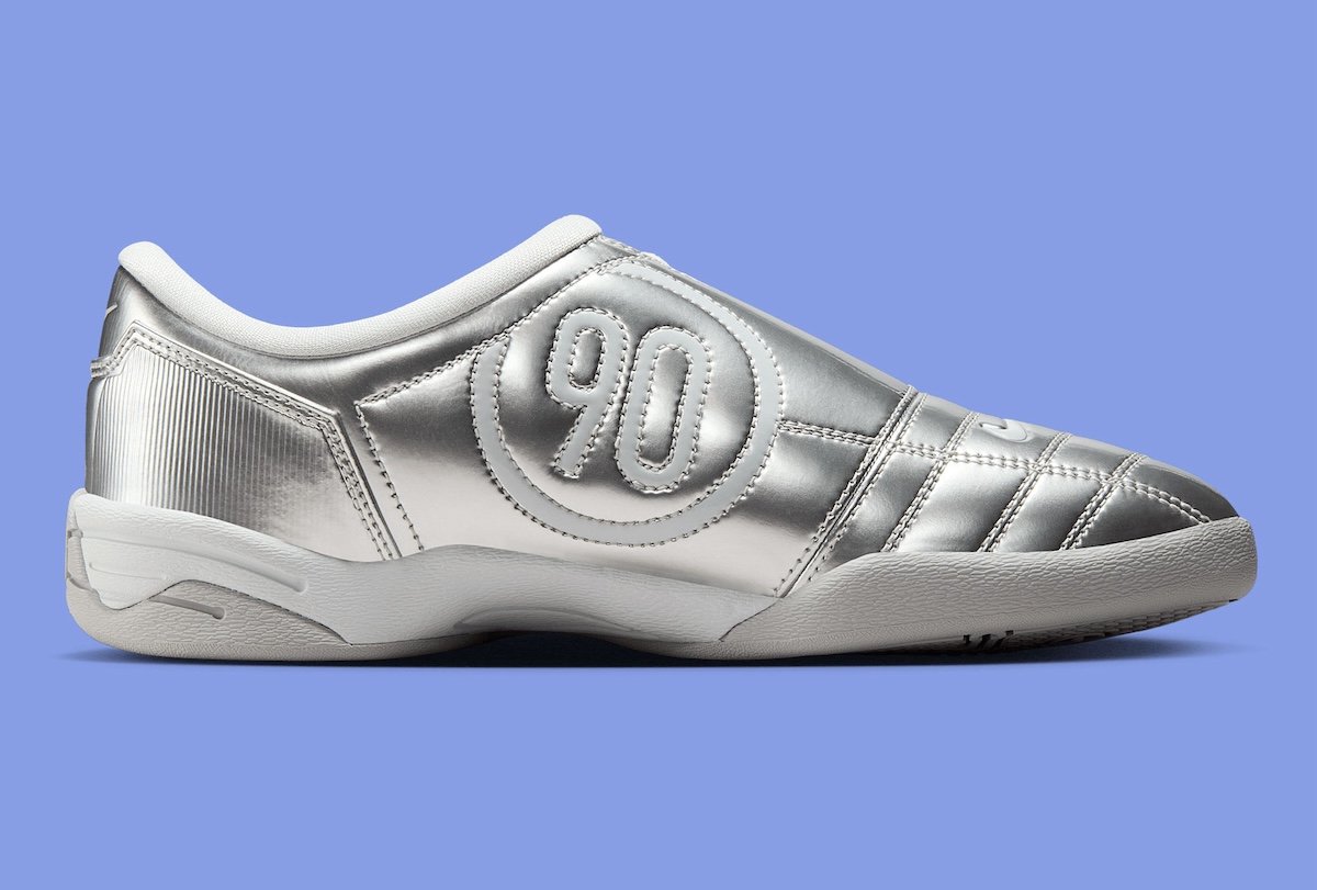 Nike Total 90 “Metallic Platinum” Zilver