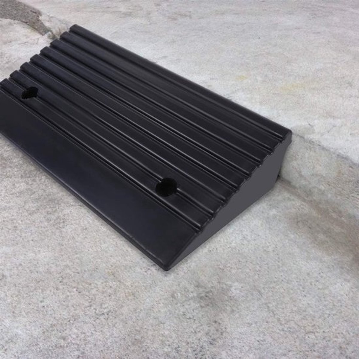 Rubberen Oprijhelling voor Auto, Rolstoel en Scooter - 2 Stuks (48,7 x 24 x 10 cm)