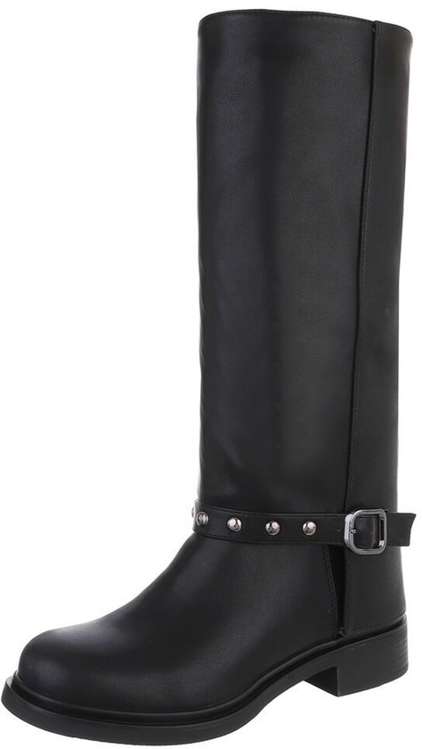 Botte noire pour femme avec boucle, brides et clous.