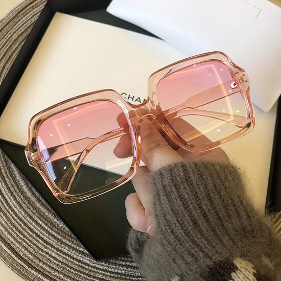 Oversized Vierkante Zonnebril - Grote Dames Zonnebril - Zonnige Dagen Bescherming - Polycarbonaat Frame - 60mm Lens Breedte - Zwart Gradient — afbeelding 4