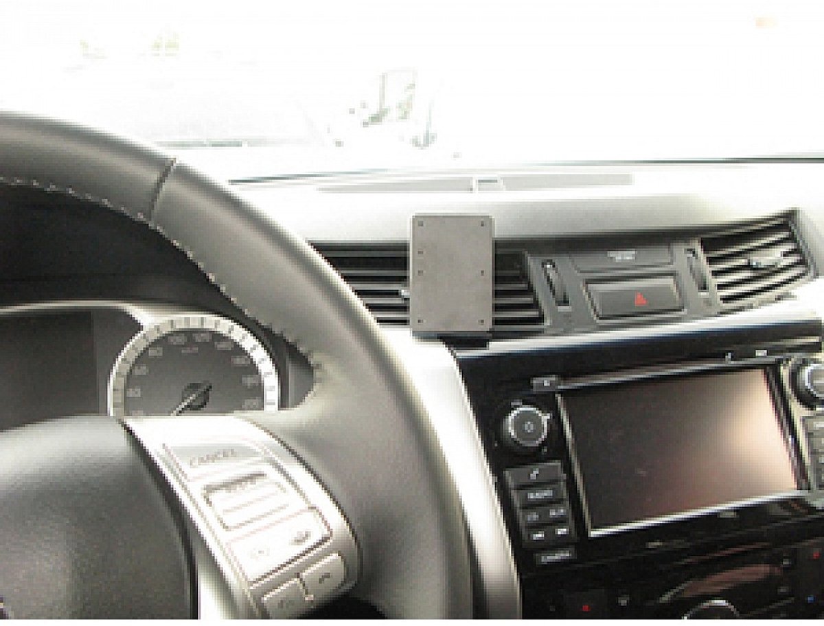 Brodit Proclip Nissan Navara 16-23 Center mount