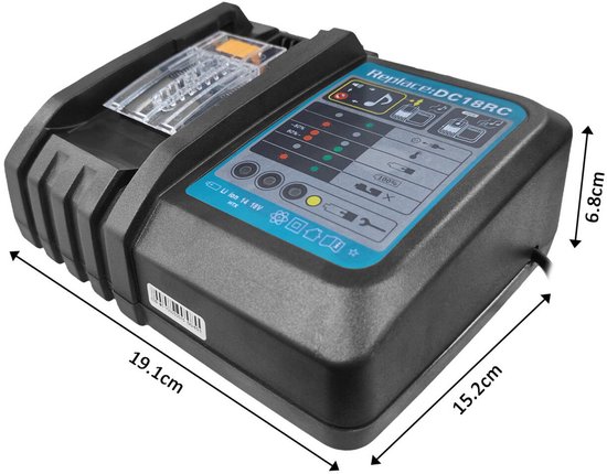 Een zwarte Makita acculader met blauwe details en een LED-display. Afmetingen zijn 19.1cm x 15.2cm x 6.8cm.
