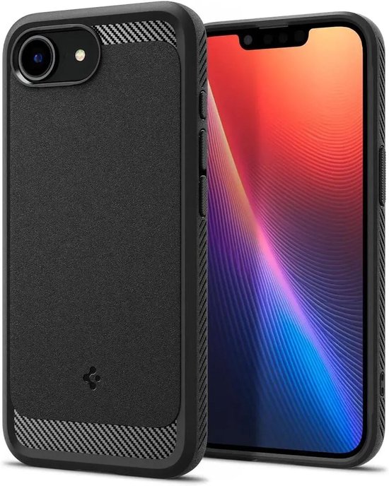 Zwarte Spigen Rugged Armor MagFit iPhone hoes met textuur en koolstofvezel accenten, naast een iPhone met een kleurrijk scherm.