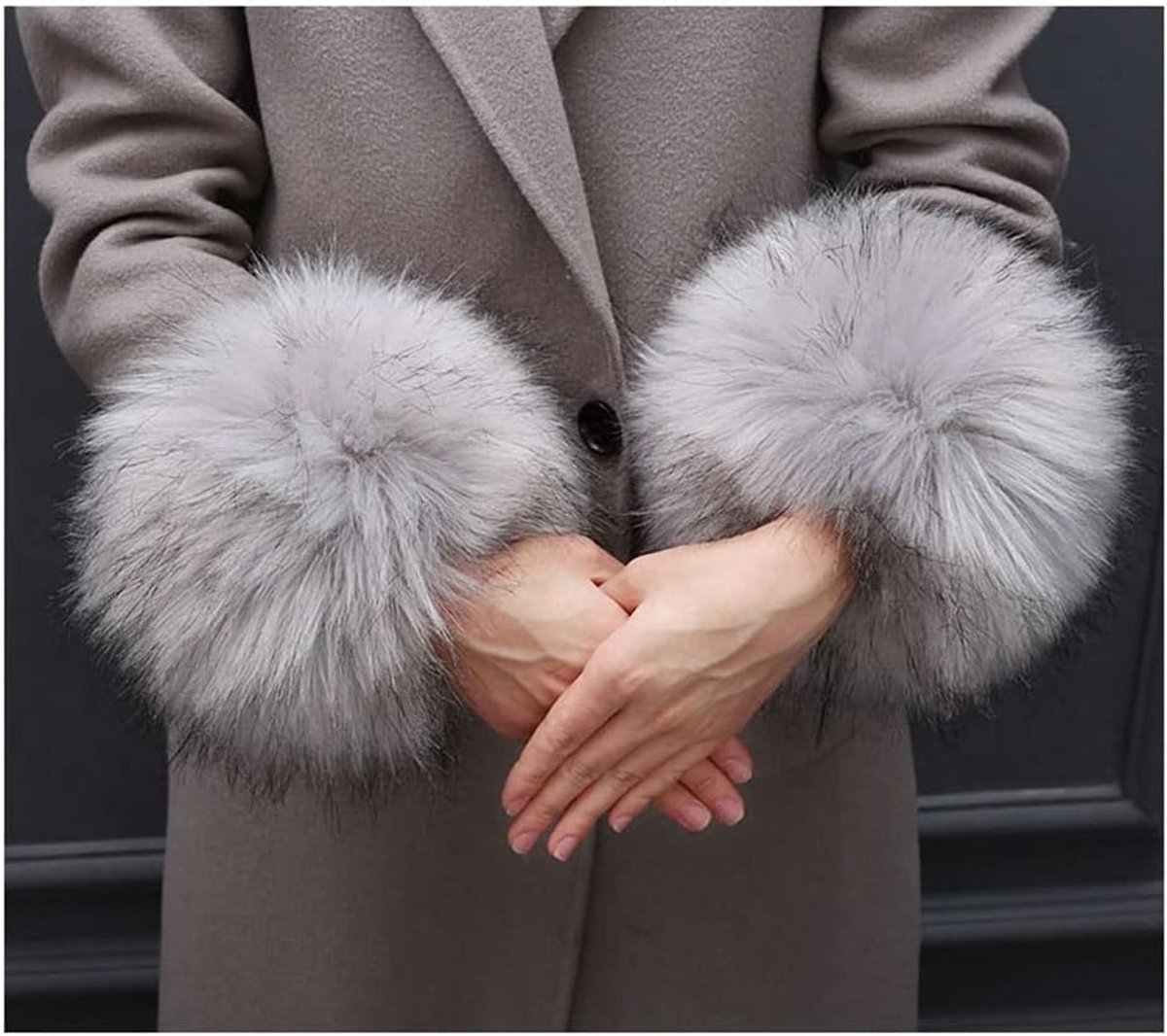 Dames Faux Fur Polswarmer met Pluche Mouwen - Winter Handwarmers en Armwarmers in Lichtgrijs voor Extra Comfort