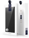 Emballage de l'étui Dux Ducis Skin Pro pour Google Pixel 10 Pro. L'emballage est blanc avec une fenêtre montrant l'étui noir.