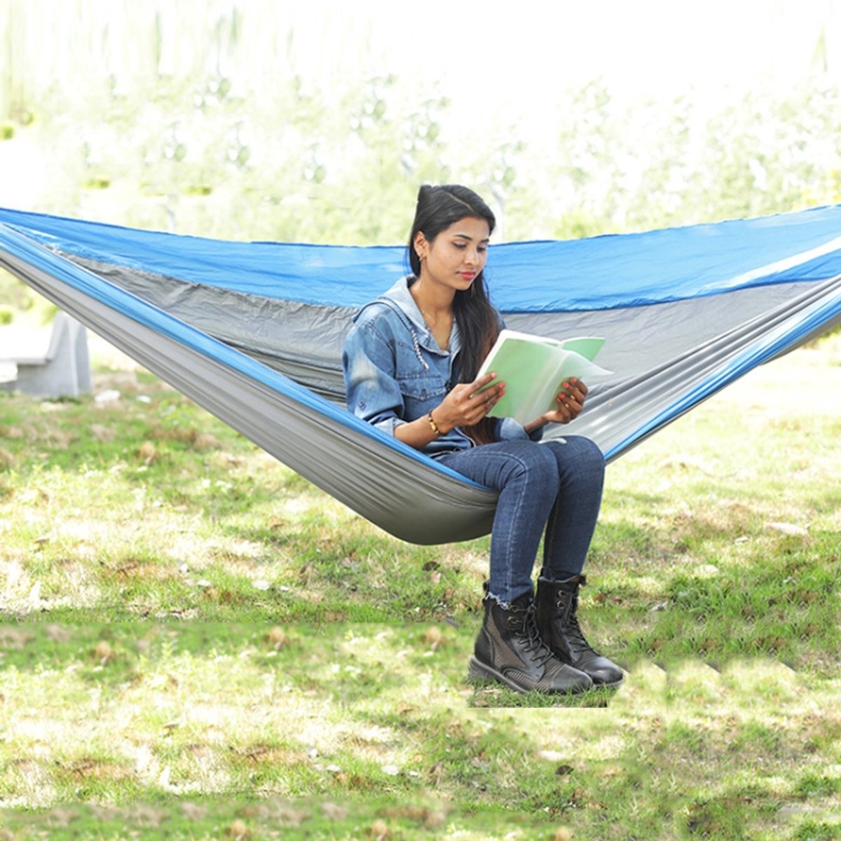 Outdoor hangmat nylon parachute doek reizen camping schommel, stijl: 2,7 mx 1,4 m (hemelsblauw + koningsblauw)