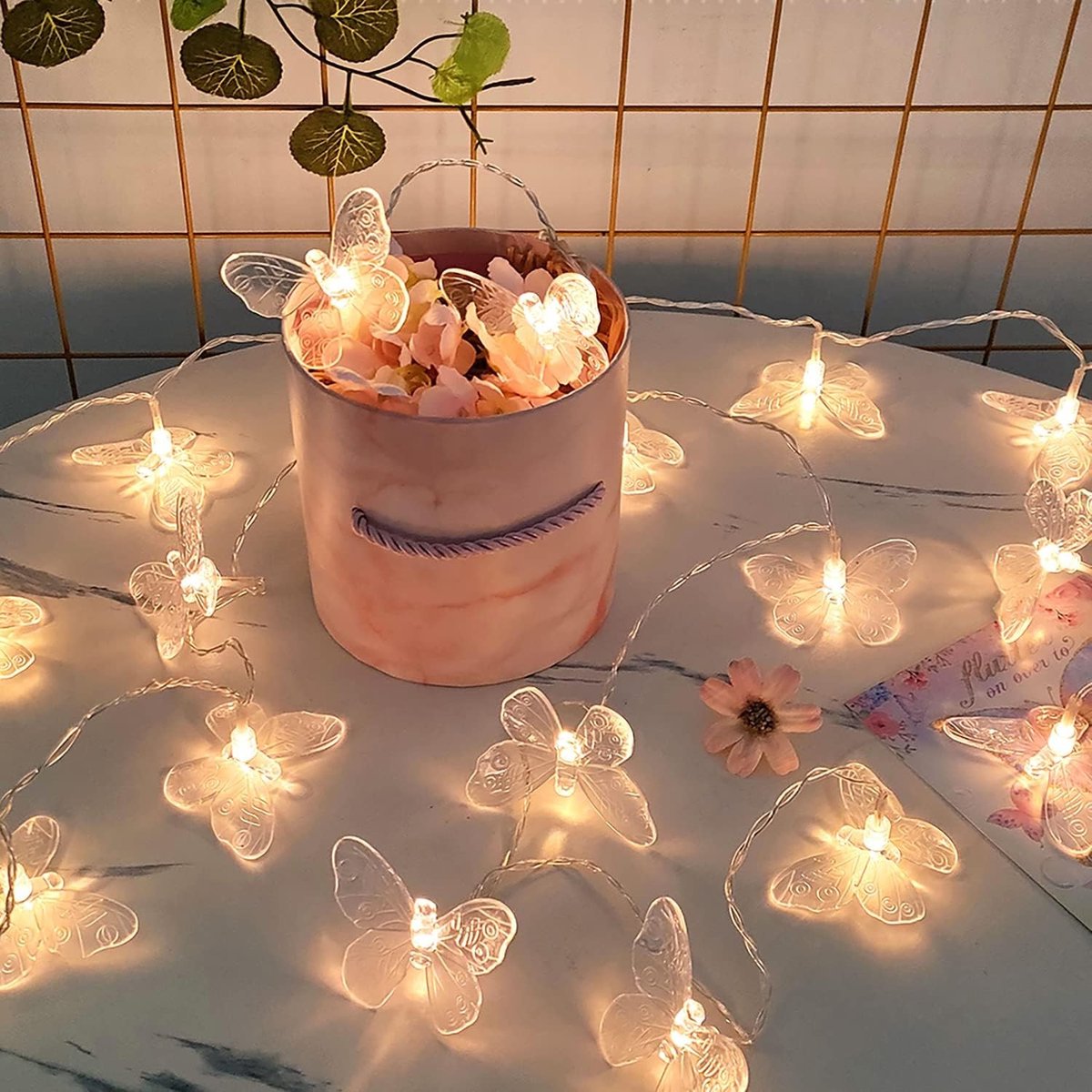 Sfeervolle LED Lichtslinger van 10 voet met 20 retro stijl vlinders, ideaal voor kerst, tuinfeesten en bruiloften, op batterijen en met koperen draad