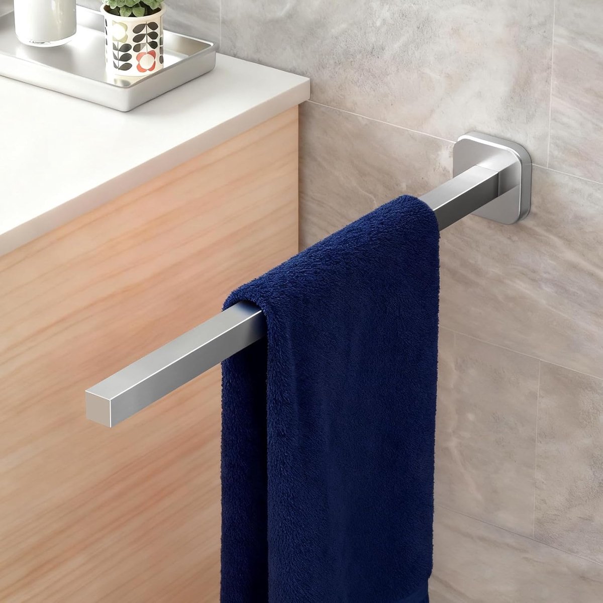 SnelShoppen - SUS304 RVS Handdoekhouder - Enkel Arm Handdoekrek - Roestvrij Staal - Voor Badkamer en Keuken - Elegante Matte Afwerking - Duurzaam en C