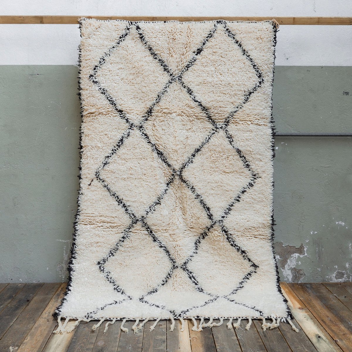 Marokkaans Beni Ouarain vloerkleed – Handgeweven tapijt van 100% wol – 185 × 285 cm – BN2210