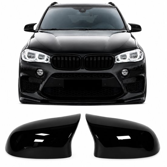 Vooraanzicht van een zwarte BMW X5 met verlichting aan, met twee glanzend zwarte spiegelkappen eronder.