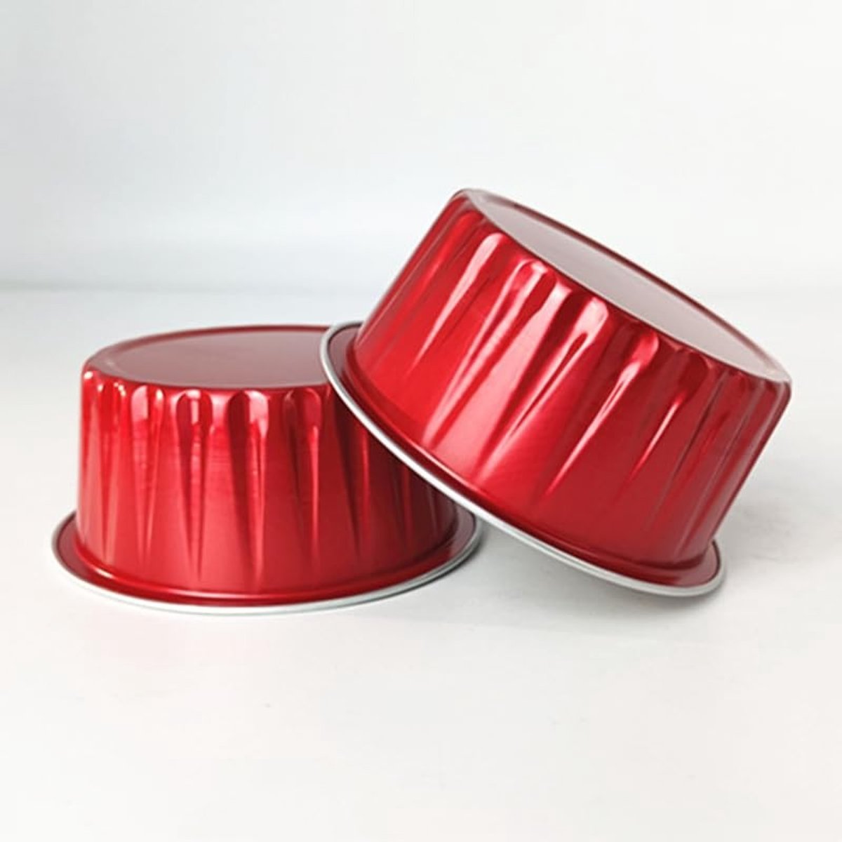Omgoods - 100 Stuks Aluminium Folie Bakcups met Deksel - Ideaal voor Cupcakes en Mini Taarten