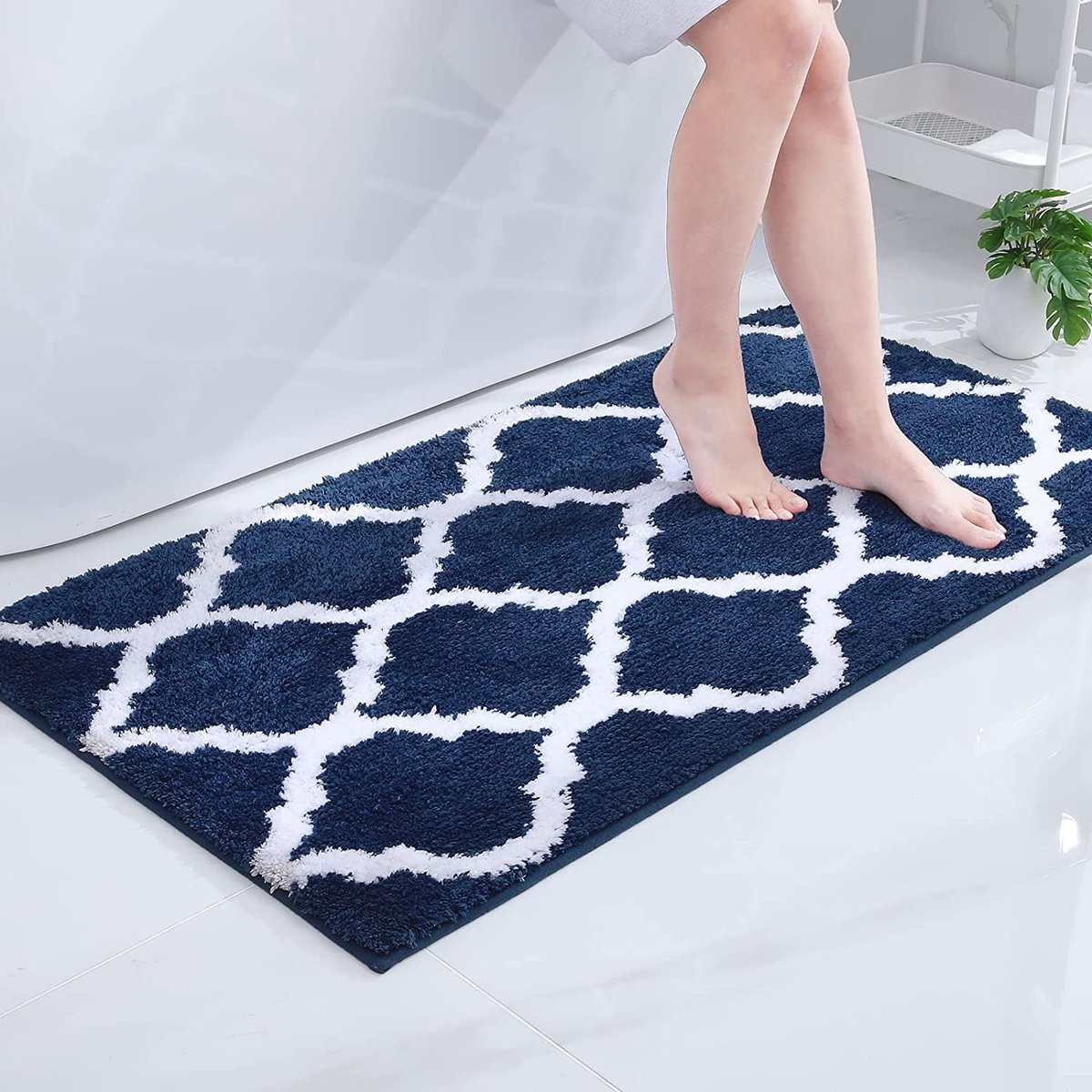 Omgoods - Fluffy Microvezel Badmat 60 x 120 cm, Wasbaar en Antislip, Marineblauw