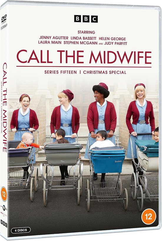 Vier verpleegkundigen in blauwe jurken met rode vestjes en rode mutsjes duwen kinderwagens met baby's. "Call the Midwife Series Fifteen | Christmas Special"