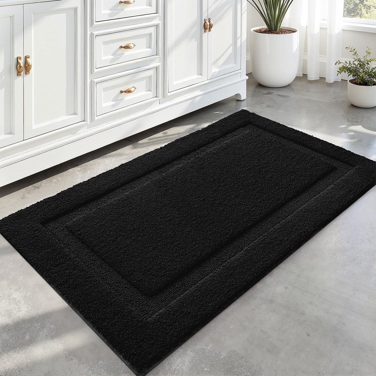 Omgoods - Zachte Antislip Badmat Microvezel, Wasbaar, 60 x 110 cm, Zwart