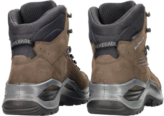 Achterkant van twee bruine leren wandelschoenen met 'RENEGADE' opdruk.