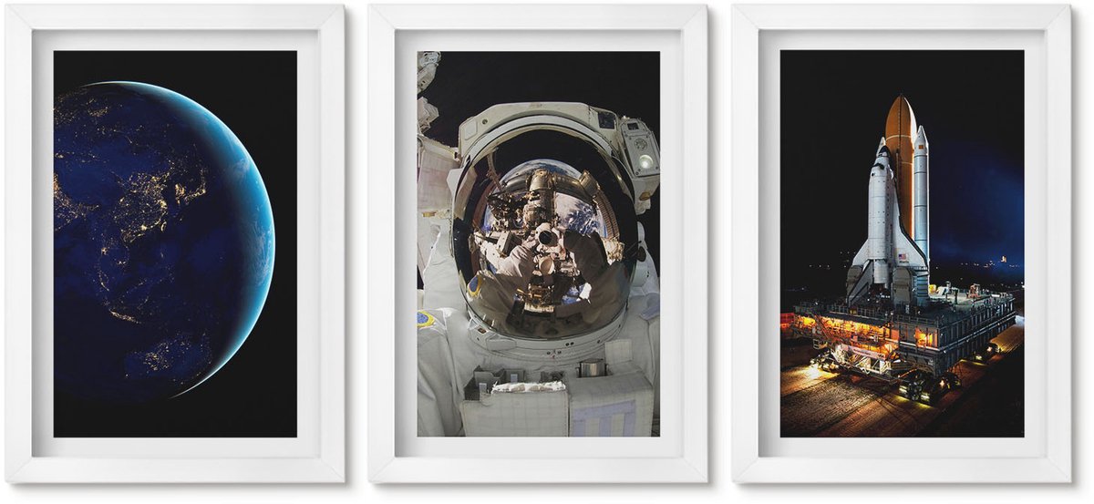Wallfluent 3-Delige Schilderij Set - Ruimtebeelden Met De Aarde, Astronaut En Raket - 20 x 30 - Muurdecoratie - Wanddecoratie - Hal