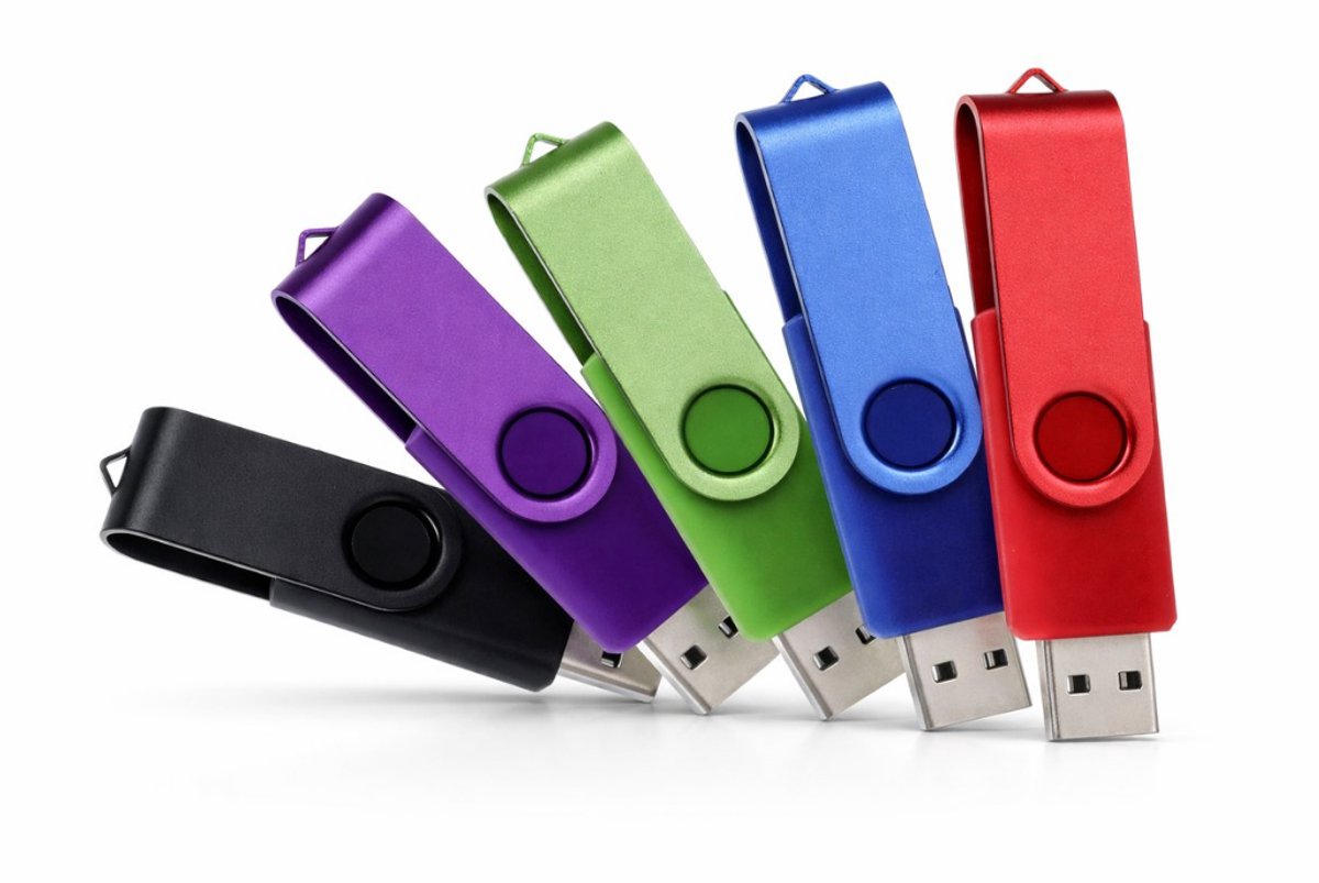 USB Stick 16GB 5 Stuks – USB 2.0 Flash Drive Set – Hoge Snelheid – Draaibare Metalen Bescherming – Gemengde Kleuren (Zwart, Paars, Groen, Blauw, Rood)