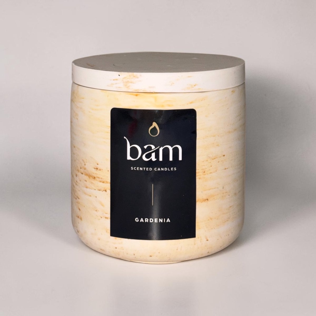 Bam Kaarsen Gardenia Geurkaars – Zonnebloemwas – Houten Lont – Oker Gemarmerd Rond Potje met Deksel – 140 g