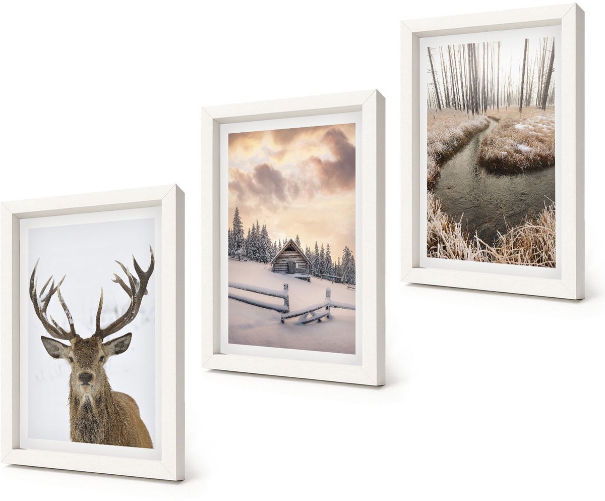 Coloray 3-Delige Schilderij Set - Winterlandschap met hertenhut en beekje - 20x30 - Muurdecoratie - Decoratieve Schilderijen - Wohnzimmer