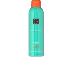 foto van RITUALS The Ritual of Karma Sun Protection Milky Spray - SPF 50 - Lotusbloem - 200 ml