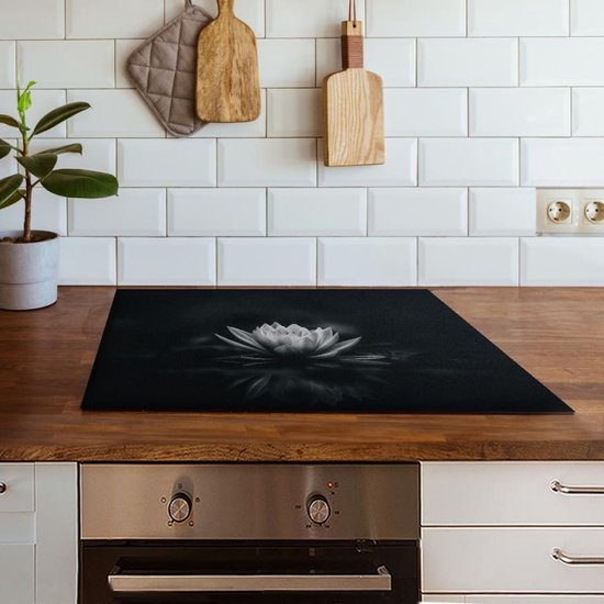 Inductiebeschermer Zwarte lotus | 91.6 x 52.7 cm | Keukendecoratie | Bescherm mat | Inductie afdekplaat