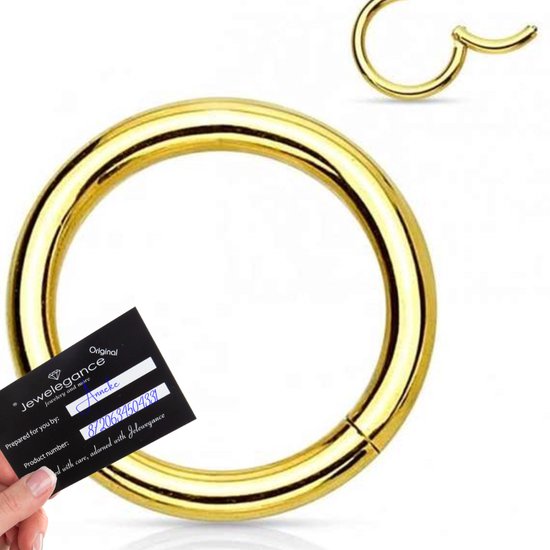 Gouden chirurgisch stalen piercingring van Jewelegance, met een gedeeltelijk geopend klikmechanisme.