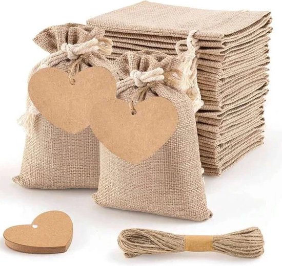 Foto: 25jute giftbags met hartvormig kraft kaartje aan jute touw traktatie tractatie bedankje zakje jute give away kaartje kraft