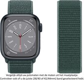 Dennen Groen Nylon Horloge Band geschikt voor Apple Watch 1, 2, 3, 4, 5, 6, 7, SE & Nike+, 42mm, 44mm & 45mm "Mannenbreedte" Series Zacht Geweven Nylon 42 mm, 44 mm en 45 mm - Maat: zie maatfoto