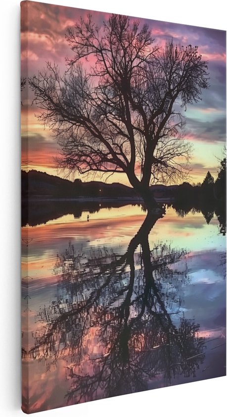 Artaza Canvas Schilderij Eenzame Boom Weerspiegeld in een Meer bij Zonsondergang - 80x120 - Groot - Foto Op Canvas - Canvas Print