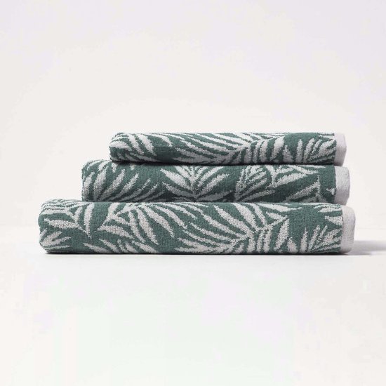 Homescapes Groene badstof handdoek met bladerenmotief - 50 x 85 cm, 100% katoen
