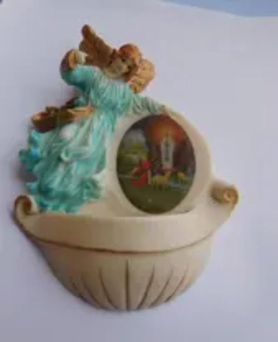 Import Decoratief beeld of figuur Wijwatervaatje