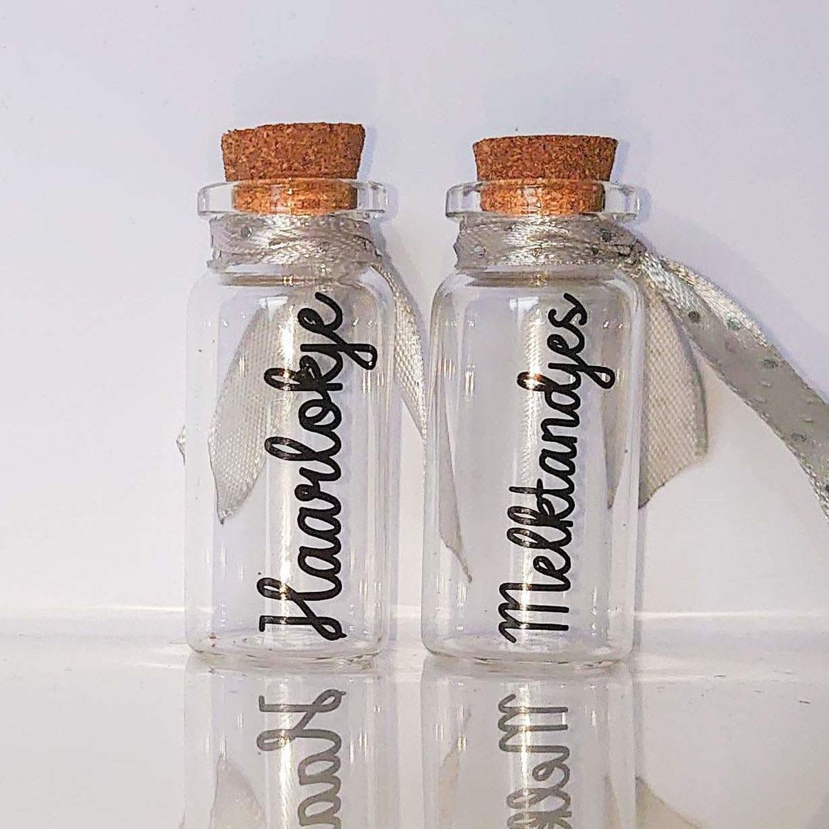 Goedkoopste Little1gifts - Bewaar flesjes - Haarlok en melktandjes - Grijs