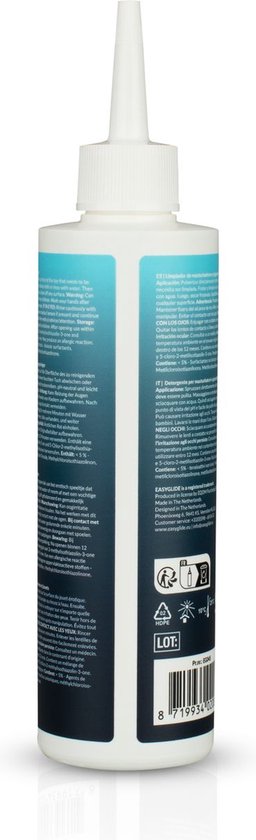 Witte fles met witte dop en spuitmond. Tekst in het Nederlands en Engels. 8 719934 02