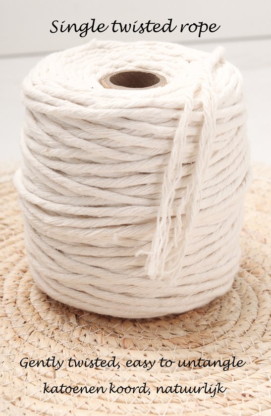 Rol ecru macramé touw, de tekst 'Single twisted rope'.
