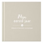 Fyllbooks Babyboek - Mijn eerste jaar invulboek - Baby dagboek - Linnen cover Beige
