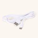 Witte USB naar USB-C oplaadkabel.