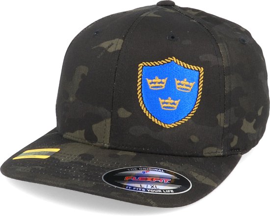 Hatstore- Tre Kronor Shield Side Panel Camo Black Flexfit - Army Head Cap