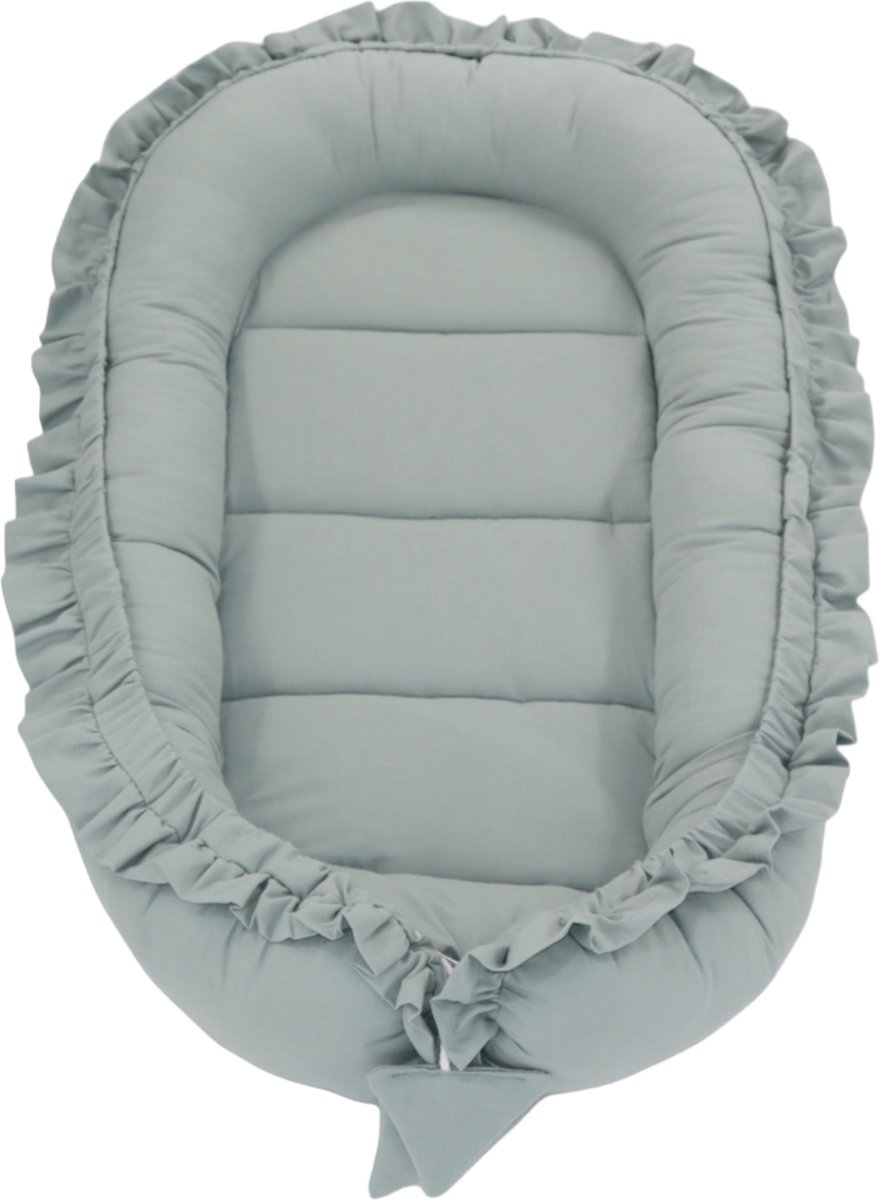 Bol.com Babynestje - FRILL - Babynest SET met kussen - Groen aanbieding