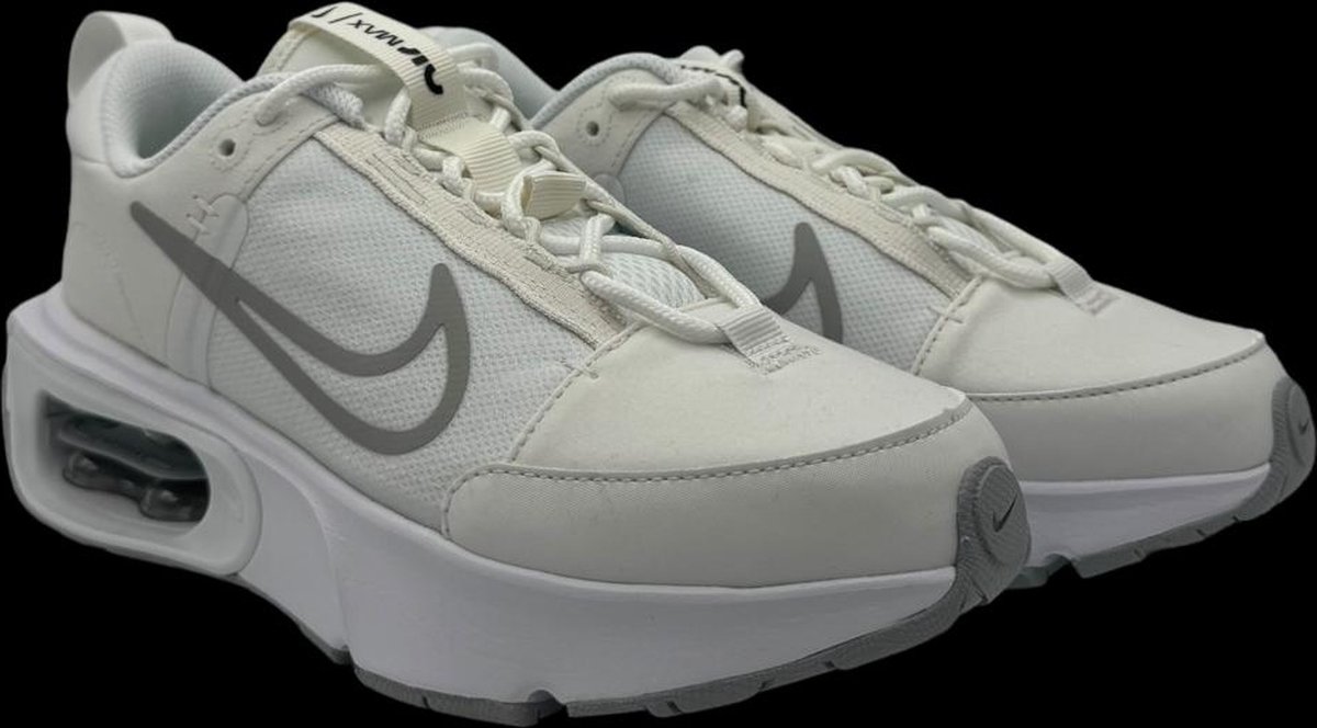 Nike Nike Air Max INTRLK Sneakers Dames Wit