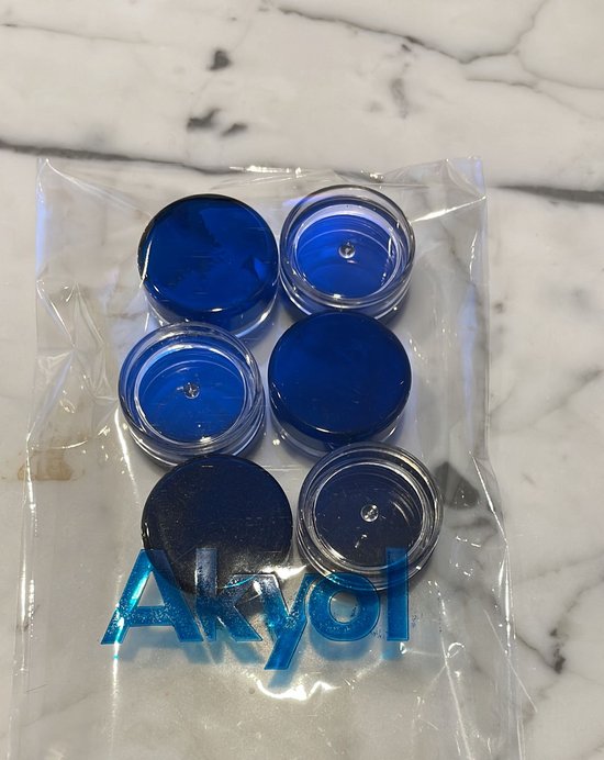 Akyol - reisverpakkingen - mini creme potjes - samples - proefmonster potjes - 6 stuks - verpakking - verpakking met deksel - 6 bakjes - bakjes met een zwarte deksel van Akyol — afbeelding 2