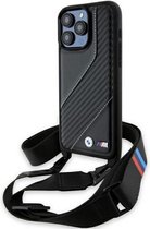 BMW M-Line Carbon Stripe Back Cover met Strap - Geschikt voor Apple iPhone 15 Pro (6.1") - Zwart
