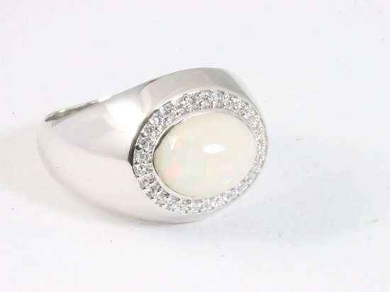 Hoogglans zilveren ring met Ethiopische opaal en witte topaas - maat 19