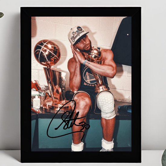 Stephen Curry Kunst - Gedrukte handtekening - 10 x 15 cm - In Klassiek Zwart Frame - NBA - Basketbal - Golden State Warriors - Ingelijste Foto