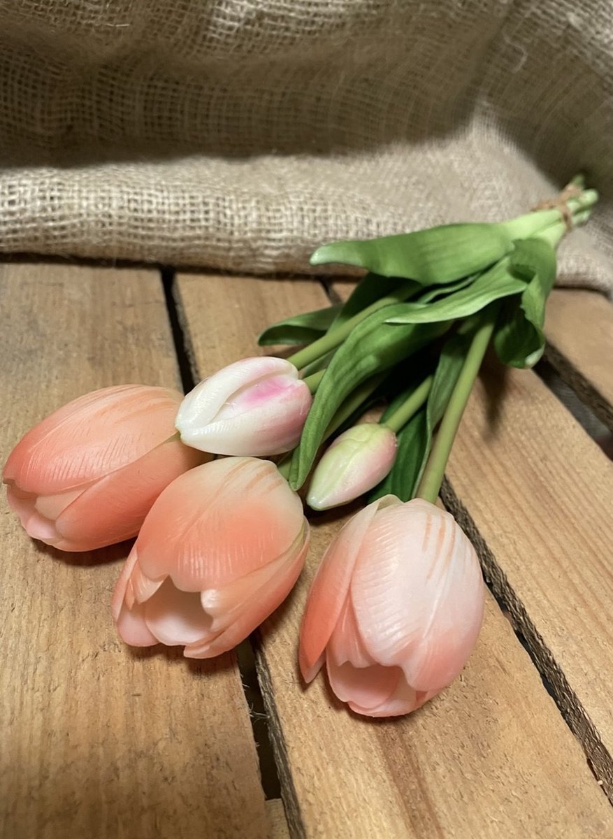 KNUS Lifestyle Kunstbloem Tulp - Licht roze - Romantisch - Real touch tulpen - 43 cm - Boeket - Kunstbloemen - Kunst bloem - Sally tulp - Light Pink - Interieur - Sfeer - Voorjaar - Pasen - Paasdecoratie - Bloemen - Moederdag - Oma - Decoratief - Deco - Decoratie Licht roze light pink