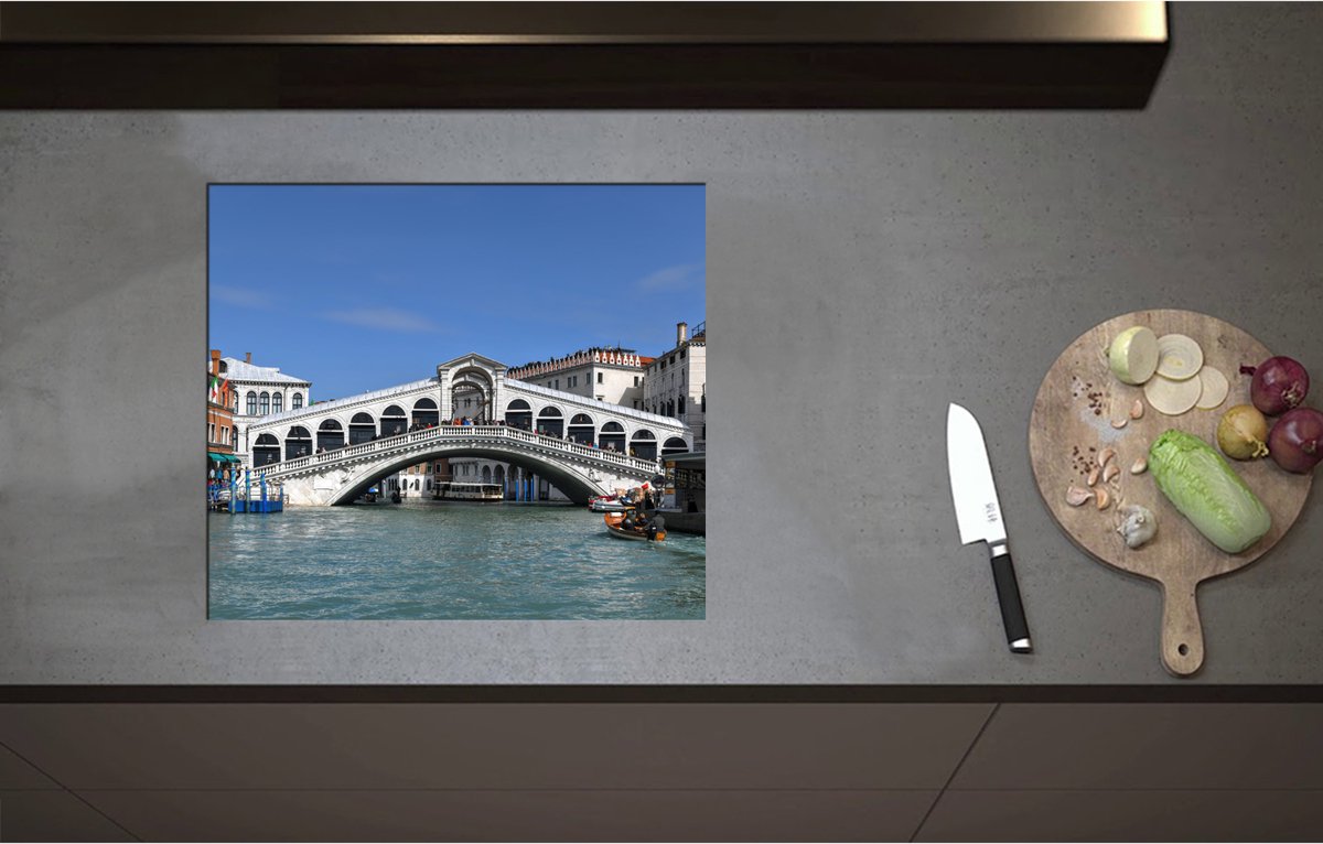 Inductieplaat Beschermer - Blauwe Lucht boven Rialto Brug in Venetië, Italië - 57x50 cm - 2 mm Dik - Inductie Beschermer - Bescherming Inductiekookplaat - Kookplaat Beschermer van Zwart Vinyl