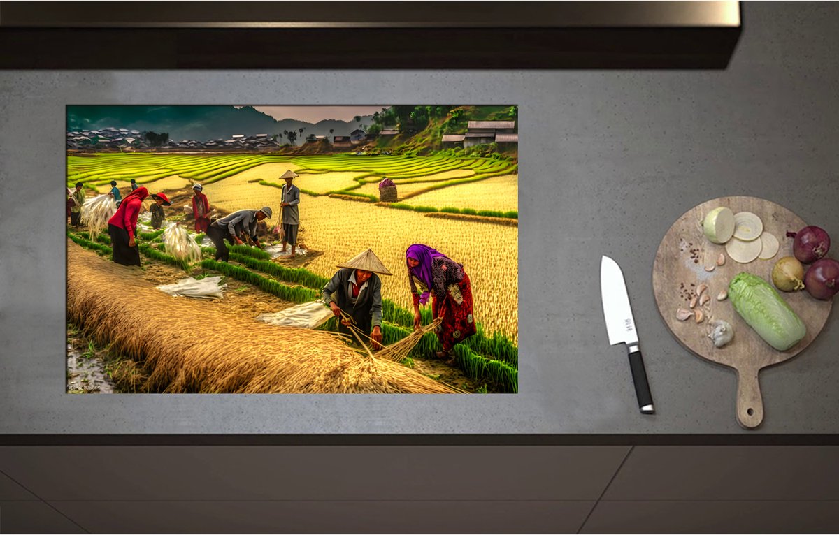 Inductieplaat Beschermer - Aziatische Mensen aan het Werk in het Landschap - 80x52 cm - 2 mm Dik - Inductie Beschermer - Bescherming Inductiekookplaat - Kookplaat Beschermer van Wit Vinyl